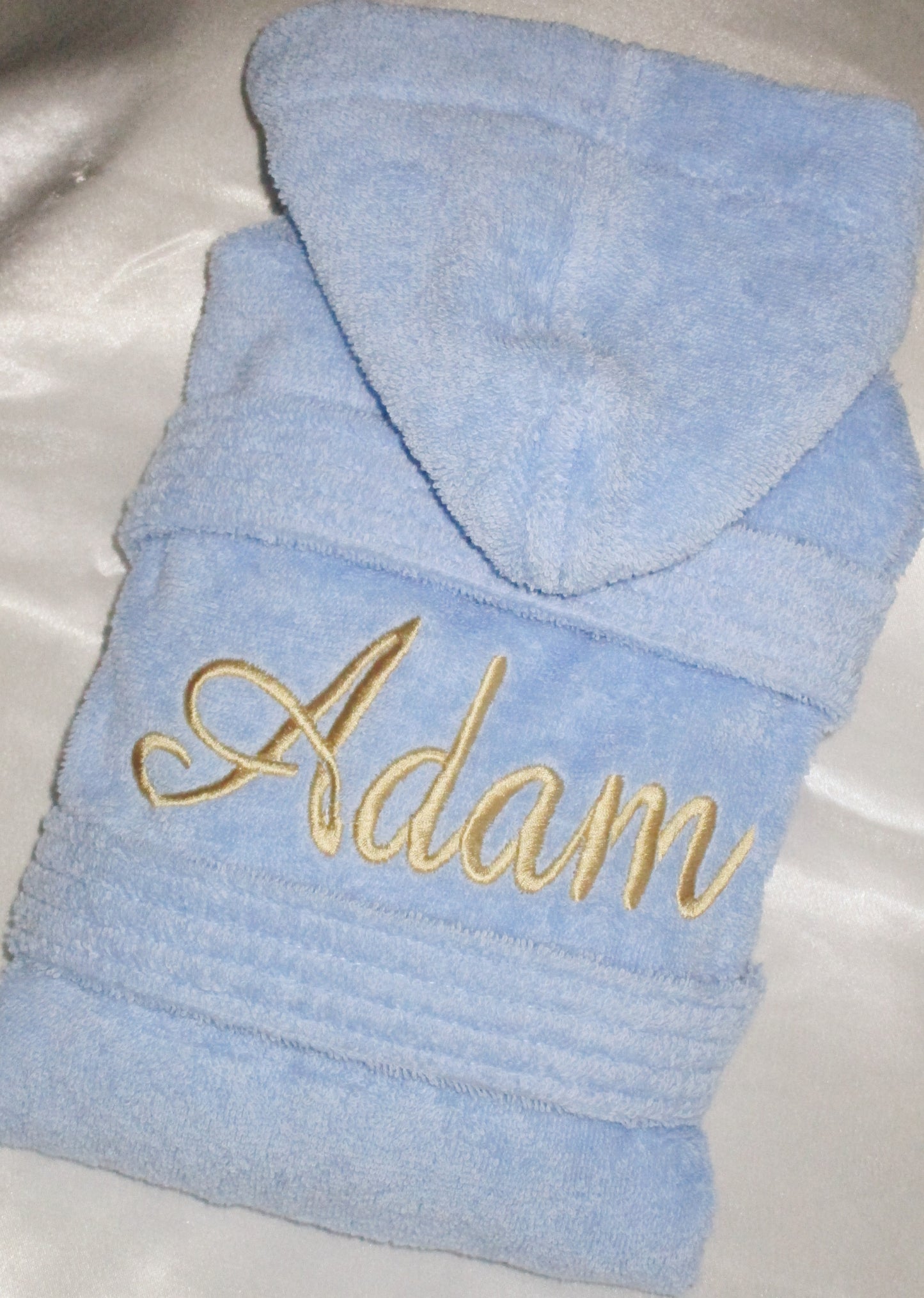 Peignoir de bain bébé personnalisé avec prénom – cadeau de naissance brodé