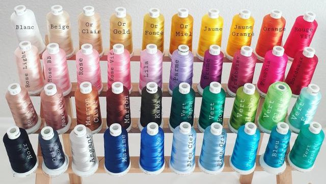 couleurs fils de broderie