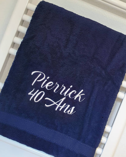 drap de bain personnalisé avec prénom 